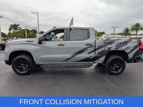 Used 2025 Chevrolet Silverado 1500 Custom Trail Boss w/ LPO, Dark Essentials Package image 4