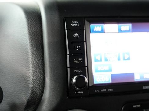 Used 2015 Jeep Wrangler Unlimited Sahara w/ Connectivity Group AWD/4WD image 21