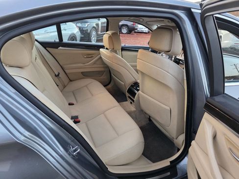 Used 2011 BMW 528i Sedan image 14
