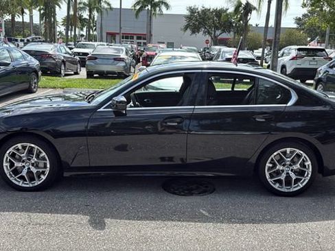 Used 2025 BMW 330i Sedan RWD image 4