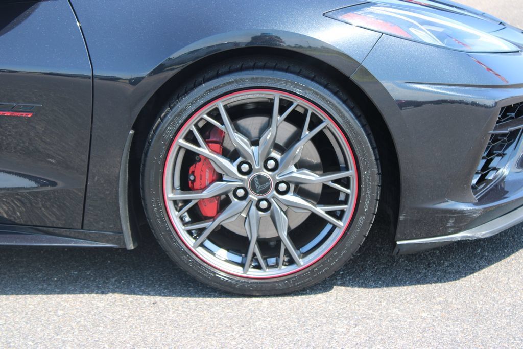 Used 2023 Chevrolet Corvette Stingray Premium Cpe w/ Z51 Performance Package RWD image 12