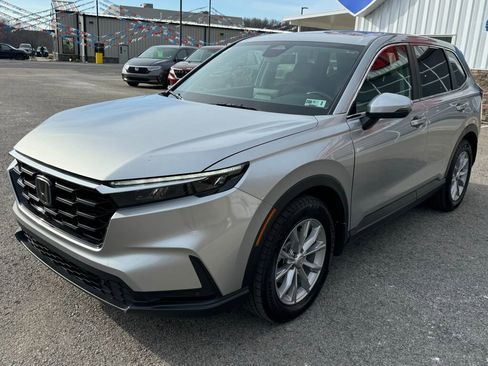 Used 2023 Honda CR-V EX-L image 3