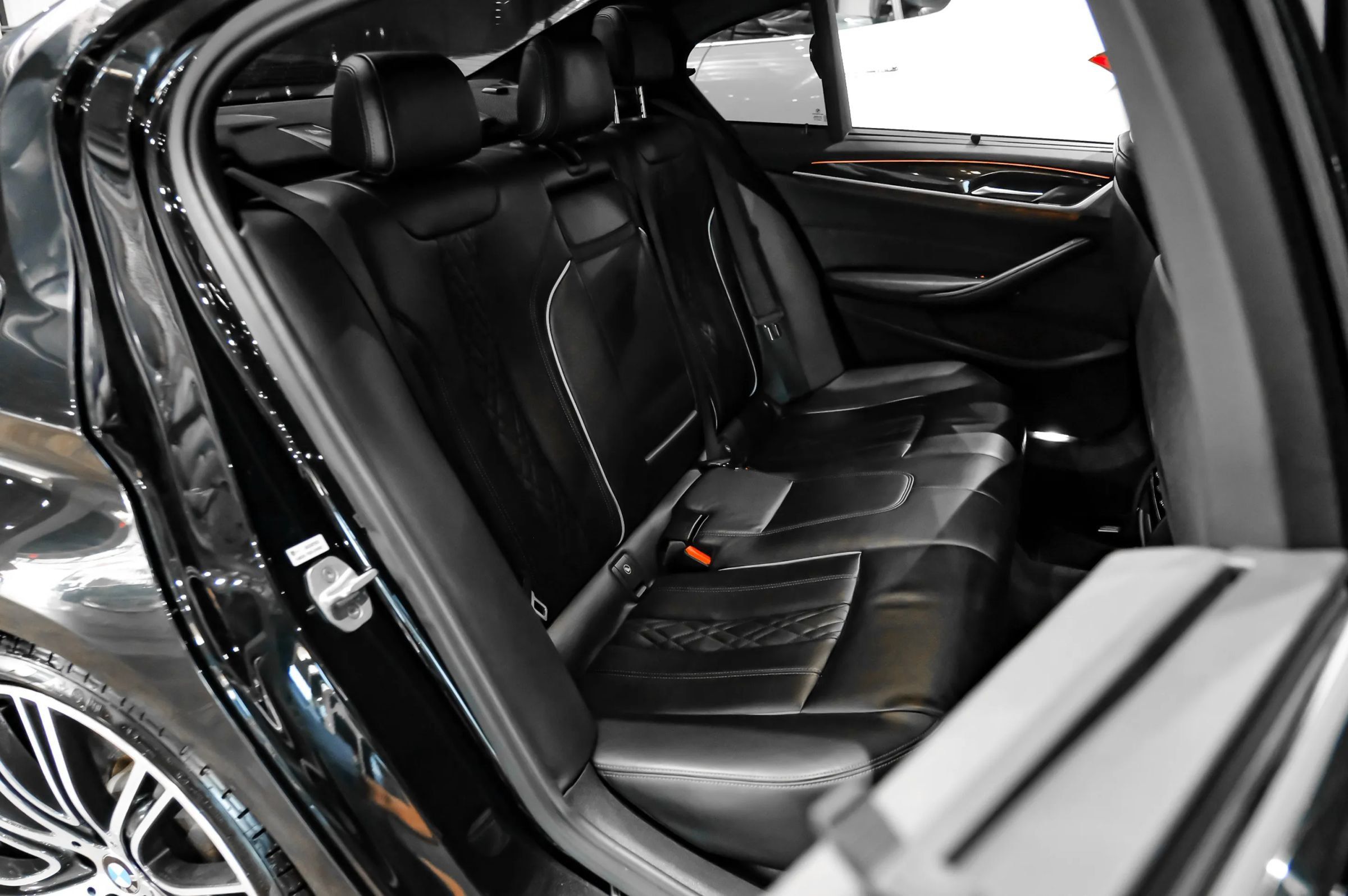 Used 2017 BMW 540i RWD image 38