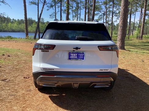 New 2026 Chevrolet Equinox ACTIV image 3