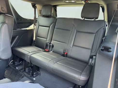 Used 2023 Chevrolet Tahoe High Country AWD/4WD image 16