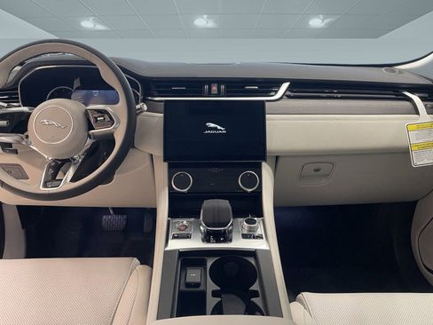 New 2023 Jaguar F-PACE S image 19