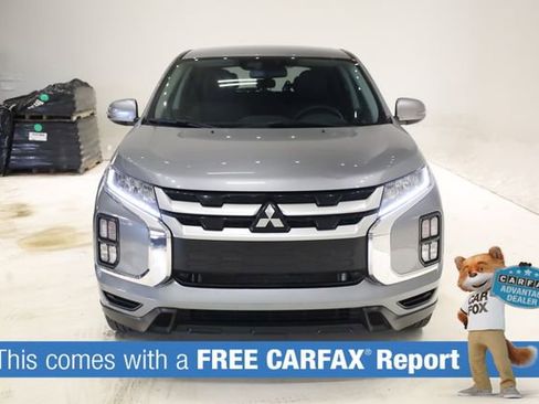 Used 2025 Mitsubishi Outlander Sport SE image 2