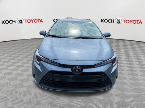 Used 2024 Toyota Corolla LE FWD image 2