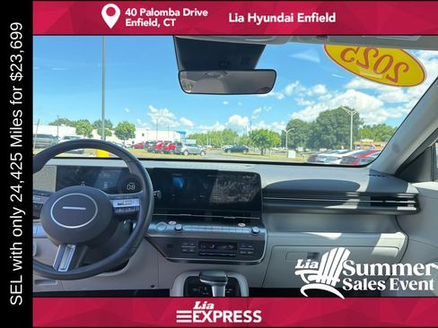 Used 2025 Hyundai Kona SEL AWD/4WD image 14