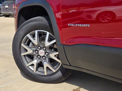 Used 2023 GMC Acadia SLE w/ Driver Convenience Package image 32