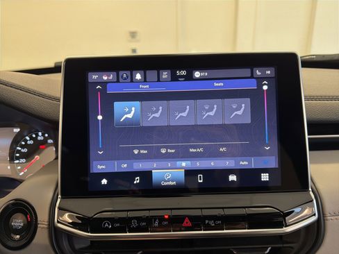 Used 2024 Jeep Compass Limited image 18