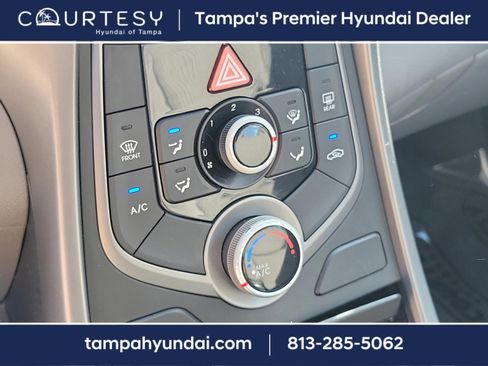 Used 2015 Hyundai Elantra SE image 15