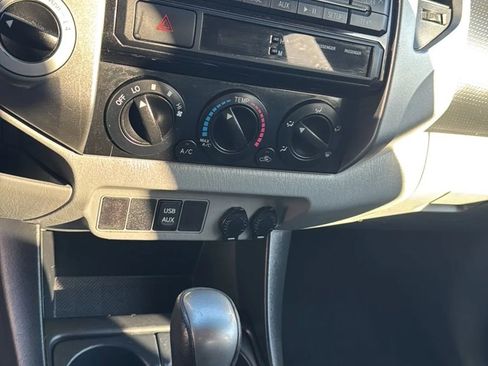 Used 2012 Toyota Tacoma 4x4 Double Cab image 7