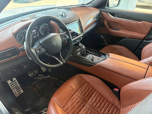 Certified 2023 Maserati Levante Modena AWD/4WD image 11