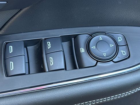 Used 2025 Buick Envision Preferred image 12