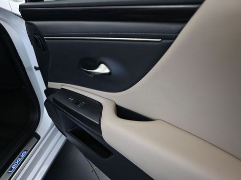 Used 2021 Lexus ES 300h w/ Premium Package FWD image 23