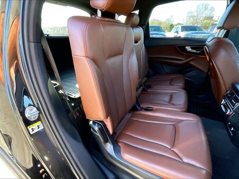 Used 2019 Audi Q7 3.0T Prestige image 20