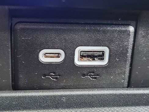 Used 2022 Chevrolet Tahoe Premier w/ Premium Package 2 image 24