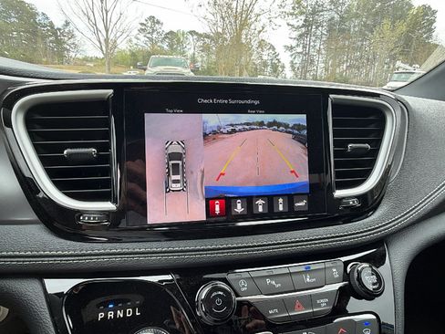 New 2026 Chrysler Pacifica Select FWD image 29