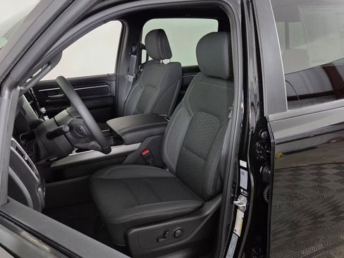 New 2026 RAM 1500 Big Horn AWD/4WD image 12