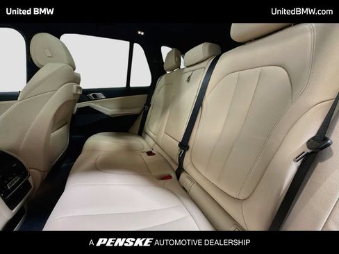 Used 2021 BMW X5 sDrive40i w/ Premium Package RWD image 20