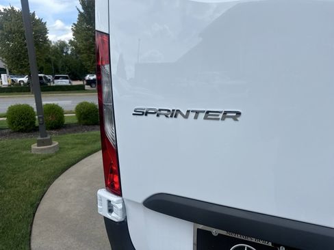 New 2025 Mercedes-Benz Sprinter 2500 image 5