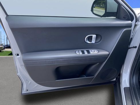 Certified 2023 Hyundai Ioniq 5 SE RWD image 17