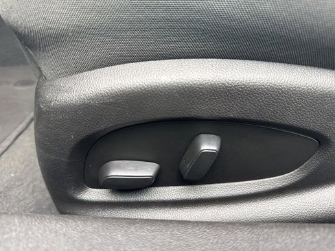 Used 2023 Chevrolet Camaro LT image 25