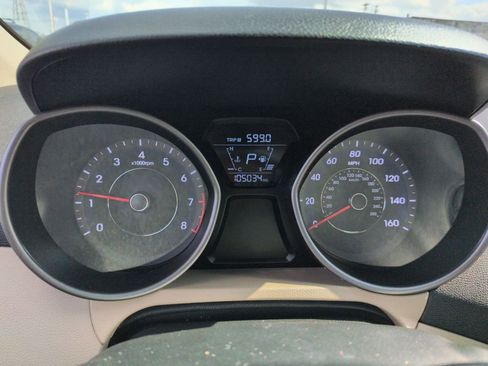 Used 2016 Hyundai Elantra Value Edition image 16