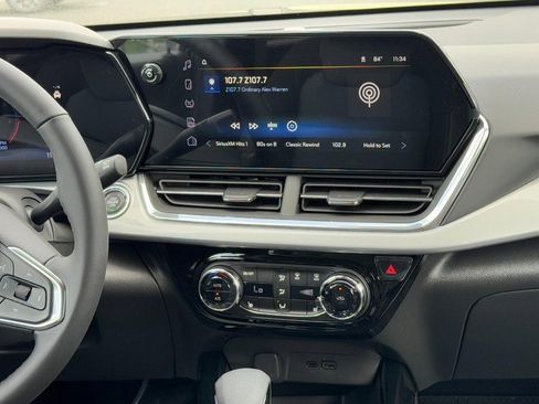 New 2026 Chevrolet Trax LT w/ Driver Confidence Package FWD image 9
