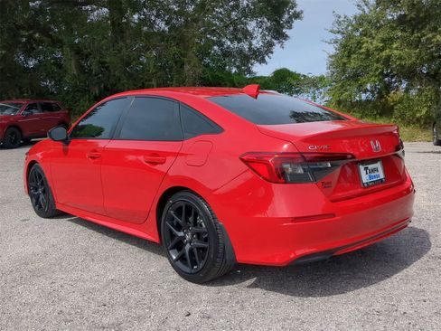 Used 2023 Honda Civic Sport image 4