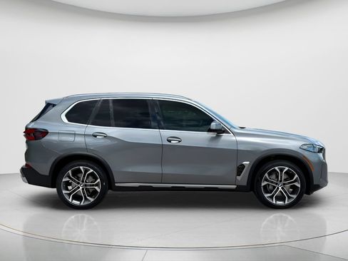 New 2026 BMW X5 xDrive40i AWD/4WD image 4