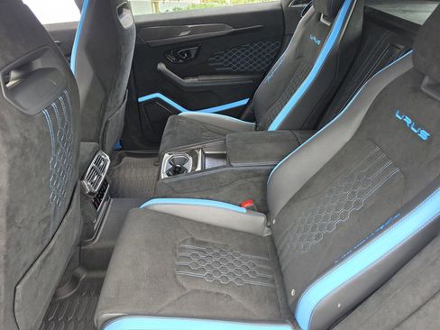 Used 2024 Lamborghini Urus Performante image 13