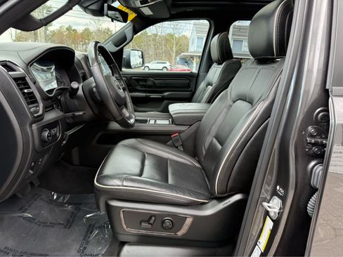 Used 2022 RAM 1500 Limited image 12