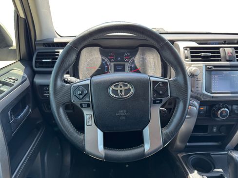 Used 2015 Toyota 4Runner SR5 RWD image 13