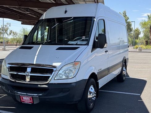Used 2007 Dodge Sprinter 2500 RWD image 1