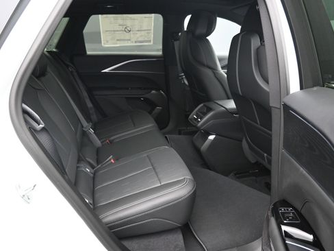 New 2025 Cadillac Lyriq Sport image 12