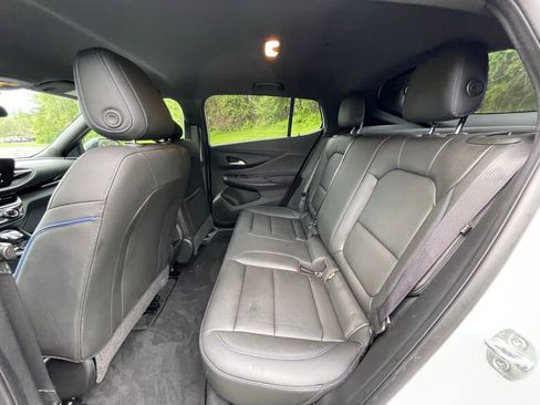 Certified 2024 Buick Envista Sport Touring w/ Convenience I Package FWD image 23