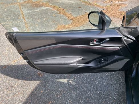 Used 2019 MAZDA MX-5 Miata RF Grand Touring image 14
