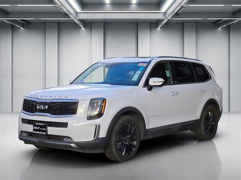 Used 2022 Kia Telluride SX w/ SX Prestige Package image 8