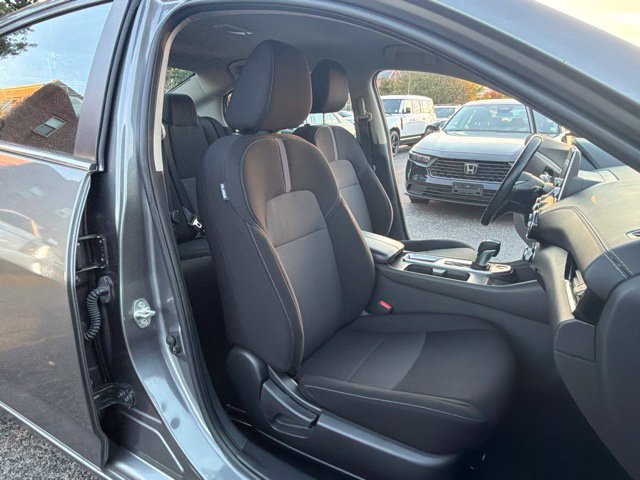 Used 2023 Nissan Sentra SV FWD image 25