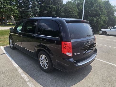 Used 2019 Dodge Grand Caravan SXT FWD image 12