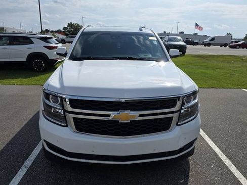 Used 2015 Chevrolet Tahoe LT w/ Luxury Package AWD/4WD image 2