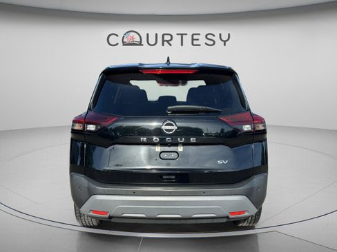 Certified 2023 Nissan Rogue SV FWD image 6