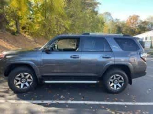 Used 2018 Toyota 4Runner TRD Off-Road Premium image 7