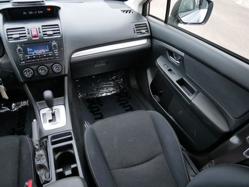 Used 2013 Subaru Crosstrek 2.0i Premium image 11