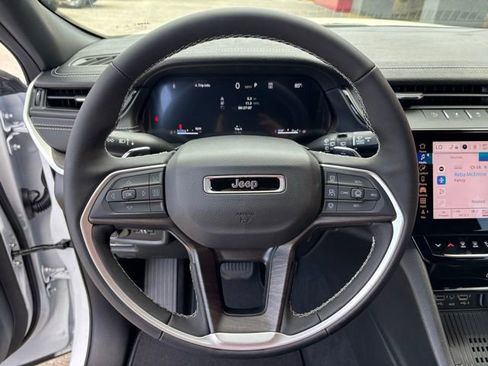 New 2026 Jeep Grand Cherokee L 4WD image 17