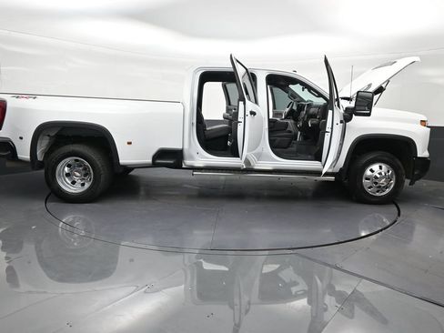 Used 2026 Chevrolet Silverado 3500 W/T AWD/4WD image 32
