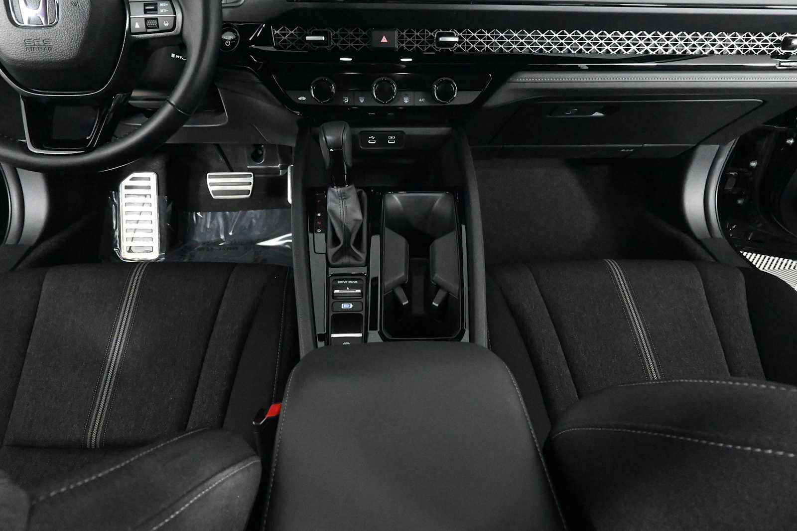 Used 2024 Honda Accord Sport image 15