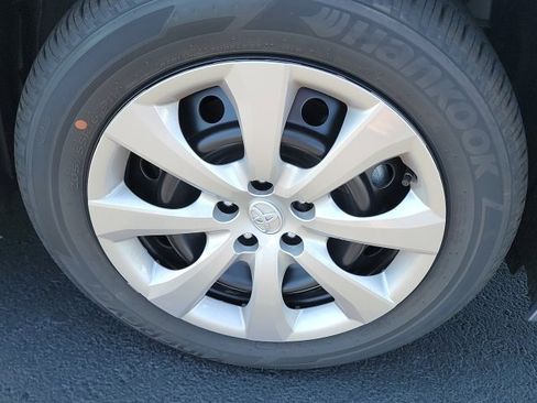 New 2025 Toyota Corolla LE image 9